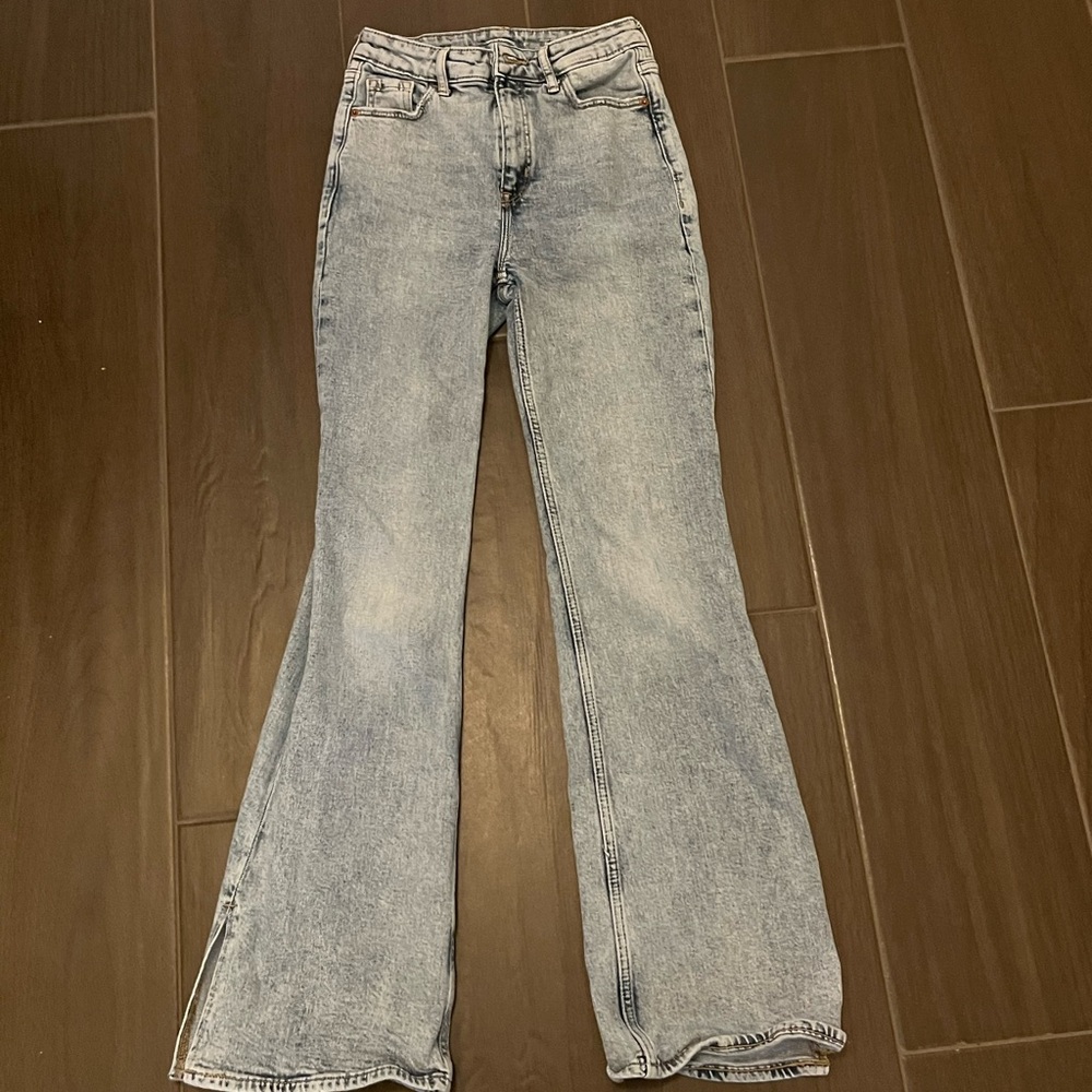 Old Navy Higher Than High Waisted Slit Flare Jeans size 0